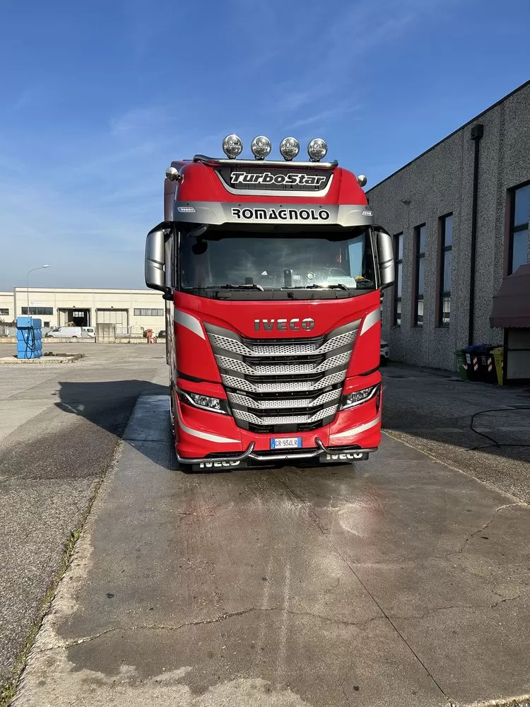 Camion Iveco Romagnolo